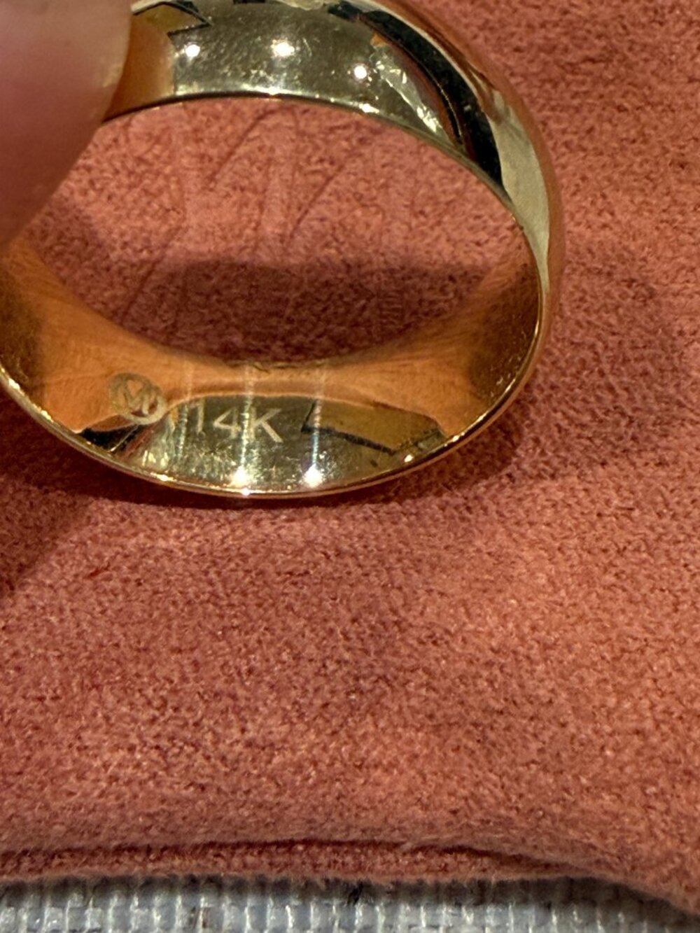 Mejuri 6mm 14k Solid Yellow Gold Curve Band Wedding Ring Sz 5.5 $1200 - Picture 4 of 5